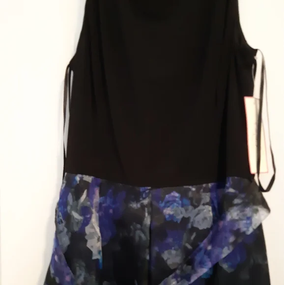 Dress🎀🎀🎀🎀 - Picture 6 of 7